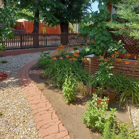 Apartament Mezeskalacs Vendeghaz *